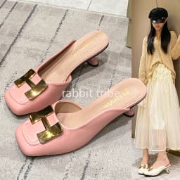 2026 New Fashion Luxury Low Heel Women's Sandals Metal Decorative Women's Sandals Square Head Women's Slippers