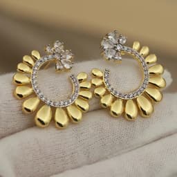 New Sight Design Metal Waterdrop Stud Earrings for Women Fashion Brand Jewelry Delicate Crystal Flower Earrings