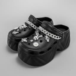 Summer New Style Silver Chain Rabbit Head Fashion Versatile Eva Clogs for Women, Casual Outdoor Slippers, Thick-Soled Non-Slip Height-Increasing Closed-Toe Sandals 8809