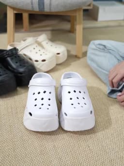 Summer New Style Silver Chain Rabbit Head Fashion Versatile Eva Clogs for Women, Casual Outdoor Slippers, Thick-Soled Non-Slip Height-Increasing Closed-Toe Sandals 8809