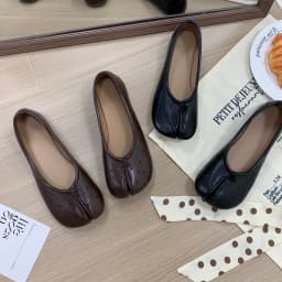 Women Split Toe Ballet Flats Slip On Minimalist Breathable Perforated Flat Shoes Smooth Leather Summer Casual Office Footwear