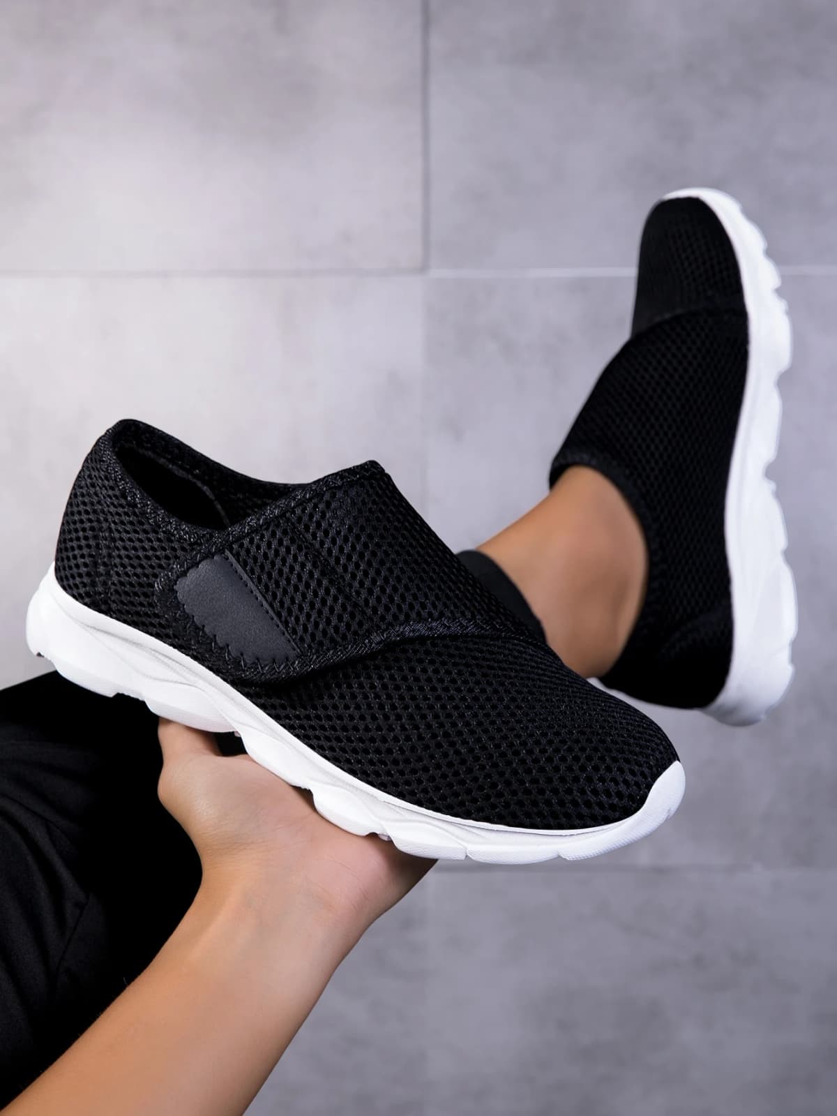 New Casual Orthopedic Shoes for Wide & Swollen Feet - Soft, Comfortable Diabetic Shoes for Bunion Correction