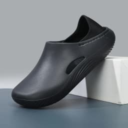 Men Slippers WaterProof Anti Skid Chef Shoe Breathable Slip on Casual Home Slippers Lightweight Beach Sandals Male Garden Clogs