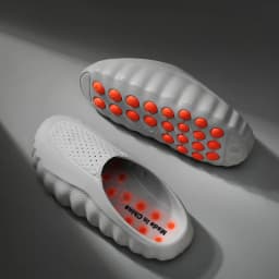 Men's and women's EVA lightweight toe massage slippers 2026 outdoor new casual sports slippers couple's fashionable beach shoes