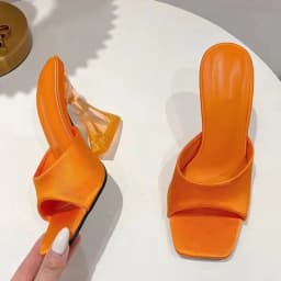 2026 New Summer Fashion Bare Toed Square Head Mid-heel Shoes Pleated Chunky Sandals with A Line Single Shoe Women