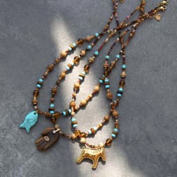 2026 French high-quality natural stone crystal handmade beaded necklace with tiger's eye stone Buddha hand fish horse pendant