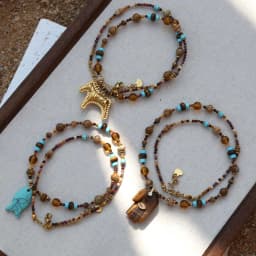 2026 French high-quality natural stone crystal handmade beaded necklace with tiger's eye stone Buddha hand fish horse pendant