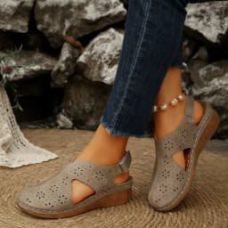 New Fashion Designer Summer Women Sandals Relaxation Fashion Hollow Out Comfort Ventilate Handiness Sandbeach Sandal