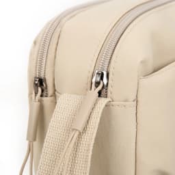 Large Capacity Nylon Messenger Bag – Waterproof Square Crossbody with Multi-Layers for Street Style & Travel