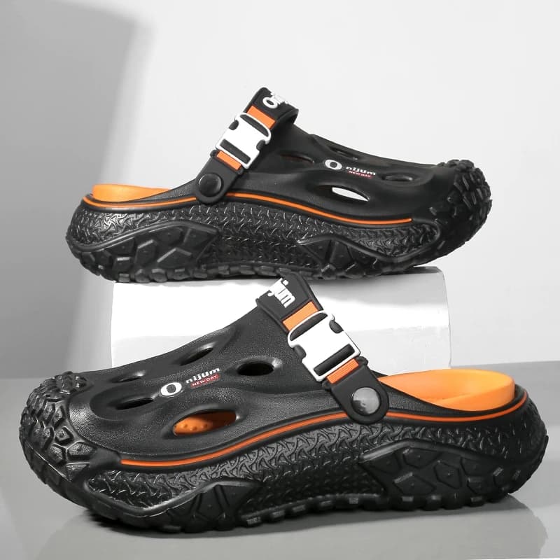 Summer Outdoor Clogs For Men Beach Sandals EVA Soft Breathable Slippers Slides Men Casual Shoes Male Beach Water Garden Sandals