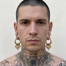 Twolobes 2PCS Punk Spike Ear Weights Hangers 316L Stainless Steel Ear Gauges 4mm 6G Stretched Lobe Earrings Hoop Gothic Jewelry