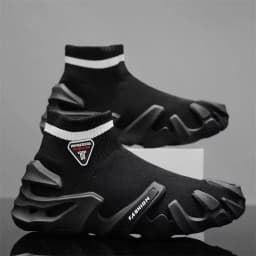 Men's breathable mesh soft soled comfortable sports shoes for summer, trendy and fashionable men's shoes
