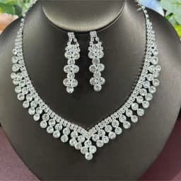 European and American Temperament, High-End Sense, Gorgeous Retro Water Droplet Diamond Necklace, Earring Set Suitable for Daily