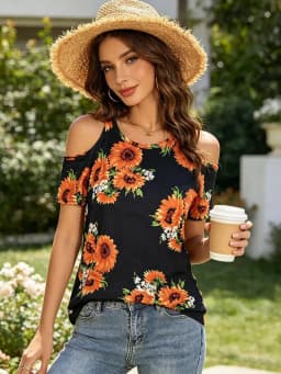 Women's Sunflower Print Cold Shoulder Top, Casual Loose Fit Short Sleeve T-Shirt, Floral Summer Blouse for Daily Wear