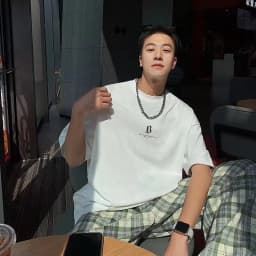【M-8XL 】Men's Oversized Gothic Letter Print T-shirt Casual Streetwear Short Sleeve Tops