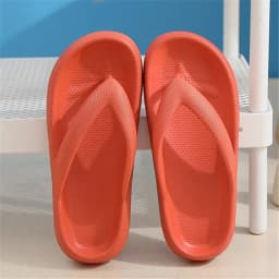 Non Slip Platform Flip Flops Women 2026 Summer Soft Sole Cloud Slippers Woman Thick Sole Clip Toe Beach Sandals Couple Shoes