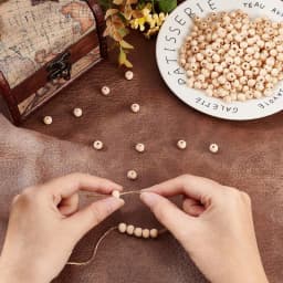 2000pcs Wood Beads 8mm Wooden Spacer Beads Round Loose Beads for Macrame Garland Home Farmhouse Christmas Tree Decor
