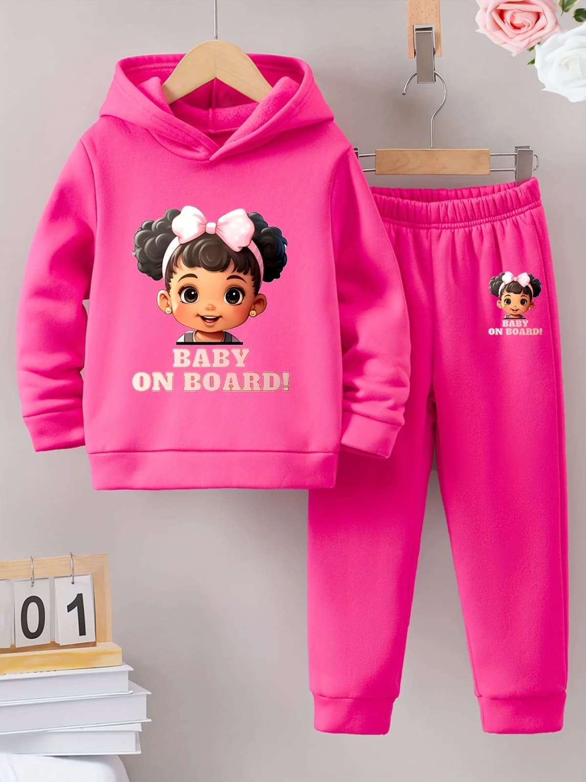 2sets Fashion exquisite girls casual Autumn/Winter pattern printed with fleece warm lining hoodie and tracksuit pants