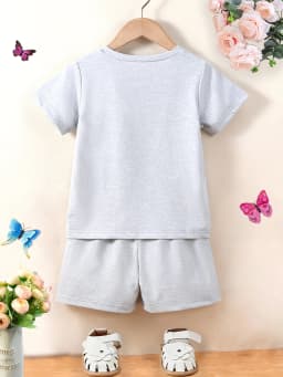 2PCS boys' short sleeved shorts set - printed pattern, suitable for boys aged 3-7- perfect choice for casual and playful wear