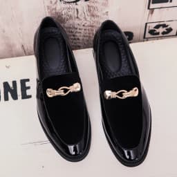 Lightweight Metal Trim Retro British Style Small Leather Shoes Pointed Leather Matching Color Slip-On Loafers for Men