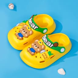 Children’s Garden Shoes Sandals Lightweight Anti-slip Hollow For Girls & Boys Cartoon Slip On Closed Toe Clogs Kids‘ Slippers