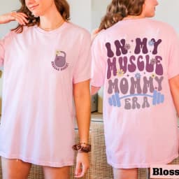 In My Muscle Mommy Era Female T-shirts Fashion Gifts for Gym Weightlifting Lovers Tees Muscle Mommy Graphic Tops Women Clothing