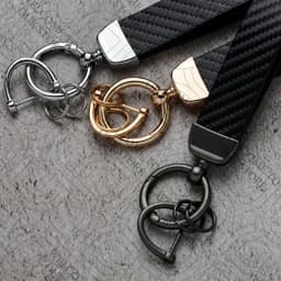 For Vauxhall Logo Meriva Vectra VXR Astra Insignia GTC Vivaro Junior Car Carbon Fiber Leather Car KeyChain Custom Key Rings Gift