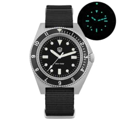 Watchdives WD1972 Quartz Watch VH31 Sweep Seconds Movement Sapphire Crystal BGW9 Luminous 20Bar Waterproof Wristwatch