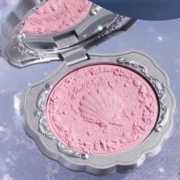 Flower Knows Pearl Shell Shape Velvet Embossed Blush Matte Finish Buildable Blendable Powder Blush For Cheeks For All Skin Tones