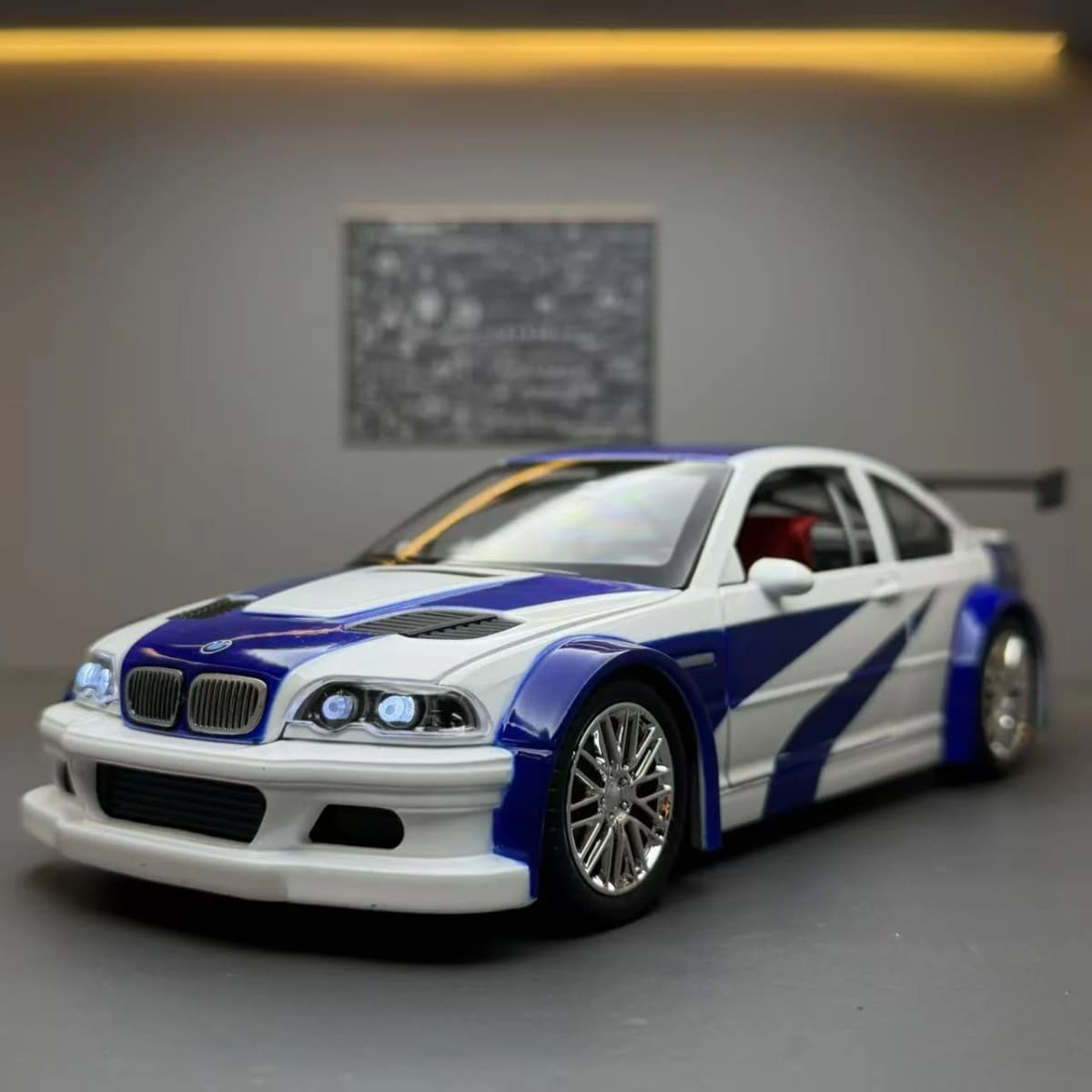 1:24 M3 GTR E46 Alloy Diecast Racing Car Model,Toy for Kids Play, Adult Collectible Ornament, Ideal Birthday Gift