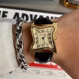 Surrealist Art Melting Clock Watch Unique Soft Time Quartz Wristwatch with Leather Band Creative Fashion Watch for Men Women