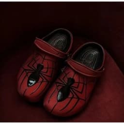 in Stock Kawaii Beach Sandals Hole Shoe Comics Cartoon 3D Adult Service Breathable Fashion Trend Sense of Luxury Gift