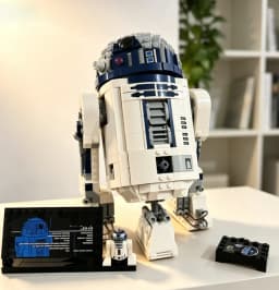2026 New product 1050pcs R2-D2 Building Blocks Adult Assembly Bricks Space Wars Robot Model Toy for Christmas Gifts