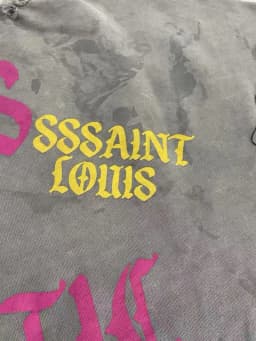 Water Washed Hole Damaged SSSAINT LOUIS Holy Female Print Sweatshirts Men Women Loose High Quality Round Neck Sweatshirts Tops