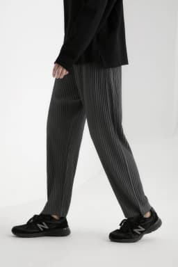 Miyake Pants for Men Straight Pants Casual Fashion Trousers Loose Korean Style Pants Men Clothing Bottoms