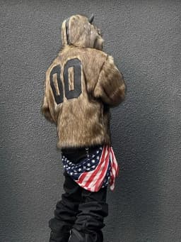 Mauroicardi Autumn Winter Cool Short Thick Warm dark Academia Emo Clothes Devil Faux Fur Coat Men with Hood Fluffy Jacket 2025