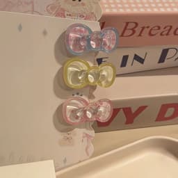 4PCS Cute Transparent Bow Hair Clips Set, Colorful Acrylic Hairpins, Adorable Hair Accessories for Girls, Perfect for Daily Hair