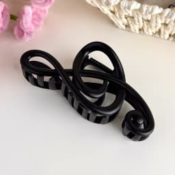 Summer Cool-Style Hair Clip for Women 2026 New Style: Half-Up Bun at the Back of the Head with Shark-Shaped Clip Hair Accessory