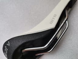 NEW WTB ROCKET V SADDLE SEAT MTB CITY BIKE BLACK WHITE L268mm x W130mm