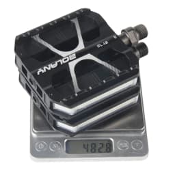 Aluminum Mtb Platform Pedals 3 Bearings Nonslip Lightweight Wide Black Bicycle Pedals with Light for MTB Road Touring Bicycle