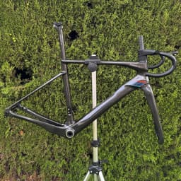 Minice Aerodynamic EPS Molded Carbon Frame Disc Brake Max 700*32C AERO Road Bicycle Frameset BSA Full Internal Cable Handlebar DI2 Mechanical