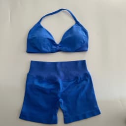 yoga Womens 2 Piece Yoga Set Strappy Seamless Sports Bra and High Waist Scrunch Shorts for Gym Workout and Fitness Training