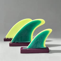 FUT Surfboard Fins, 3-Piece Surfboard Fin Set, Professional Surf Fins, Multi-Layer Laminated Surfboard Fins, Durable and Non-Sli