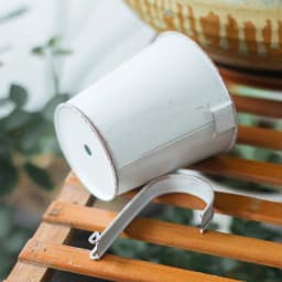 1PC Wall Hanging Flower Pots Removable Hanging Plant Pots Iron Garden Planter Pots Tin Bucket Holder Retro Letters Basket