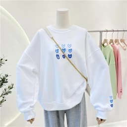 Child Girl Spring and Autumn Long sleeved Round Neck Love Sweater Soft and Comfortable Pullover Children's Loose Tops