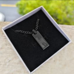 HAOHUPO Personalized Eyes Photo Fashionable Couple Necklace Customized Pendant Engravable Picture Stainless Steel Gifts for Boy