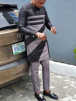 Men's Casual Black and Gold Print Two-Piece Set