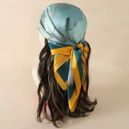 Bohemian Style Floral Print Women’s Square Silk Scarf Satin Head Wrap Tropical Leaf Flower Design Scarves Bandana Hijab
