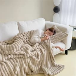 Imitation Rabbit Velvet Autumn Bed Blanket or Blanket and Pillowcase Soft Warmth Winter Sofa Blankets for Throw Lap Blanket Nap