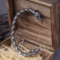 Viking Odin’s Ravens Head Bracelet Stainless Steel Twisted Open Cuff Norse Mythology Amulet Wristband for Men with wood box